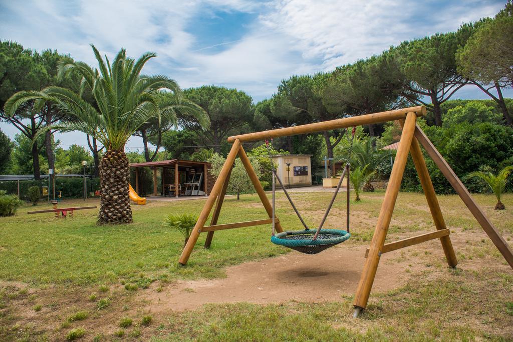 Village Camping Hawaii Albinia Exterior photo