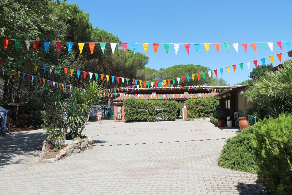 Village Camping Hawaii Albinia Exterior photo